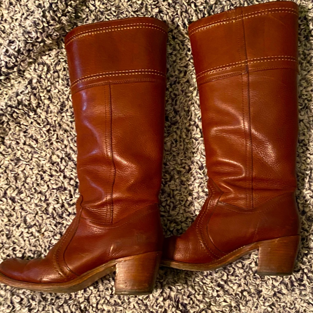 Frye Jane14-L tall boots 8.5 redwood